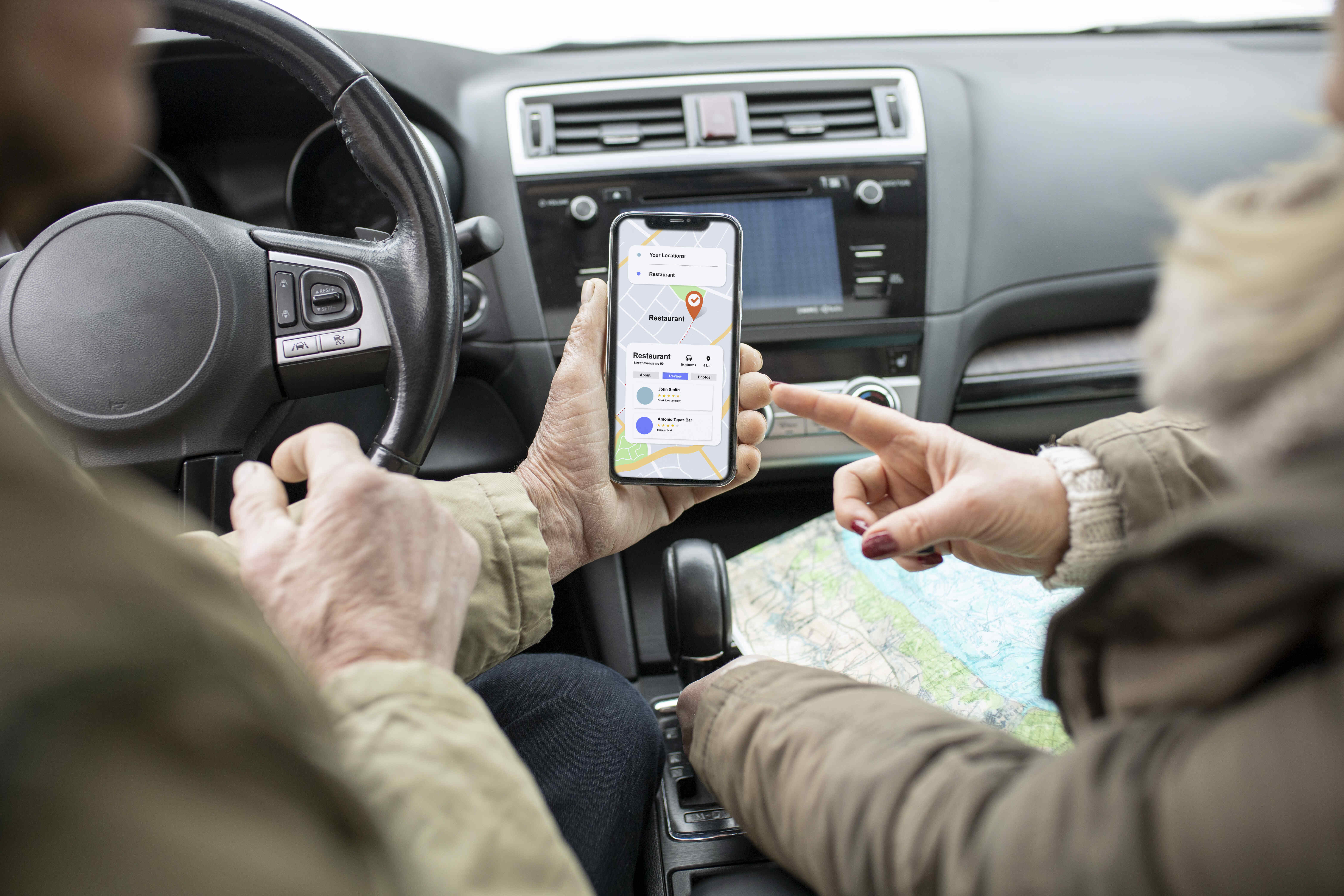 5 додатків, які варто встановити перед автоподорожжю Європою (крім Google Maps)