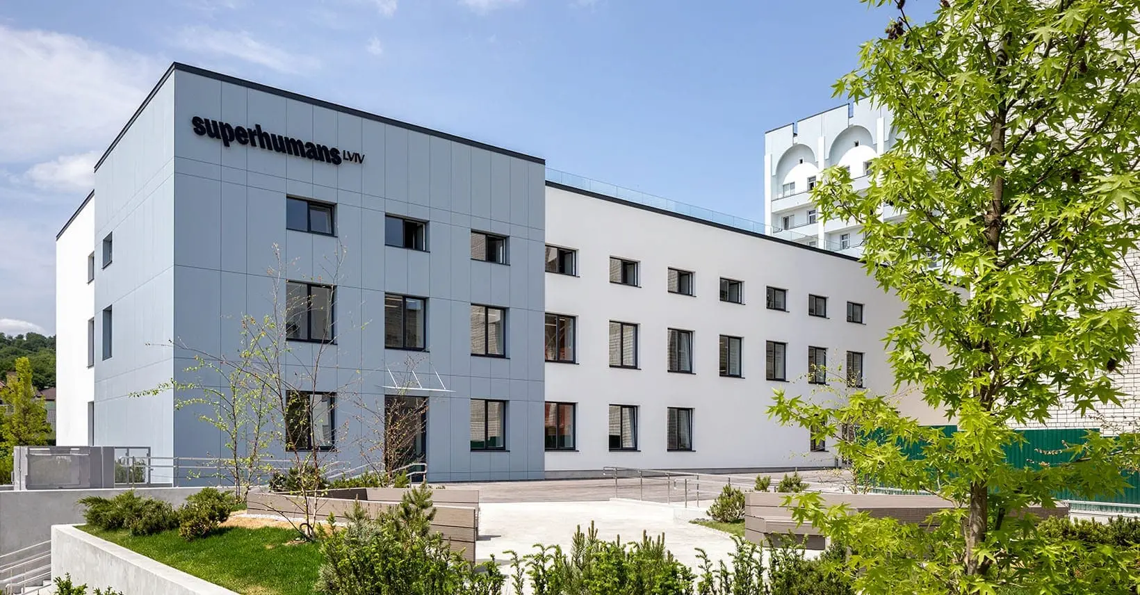 VUSO перерахувала пів мільйона гривень на Superhumans Center